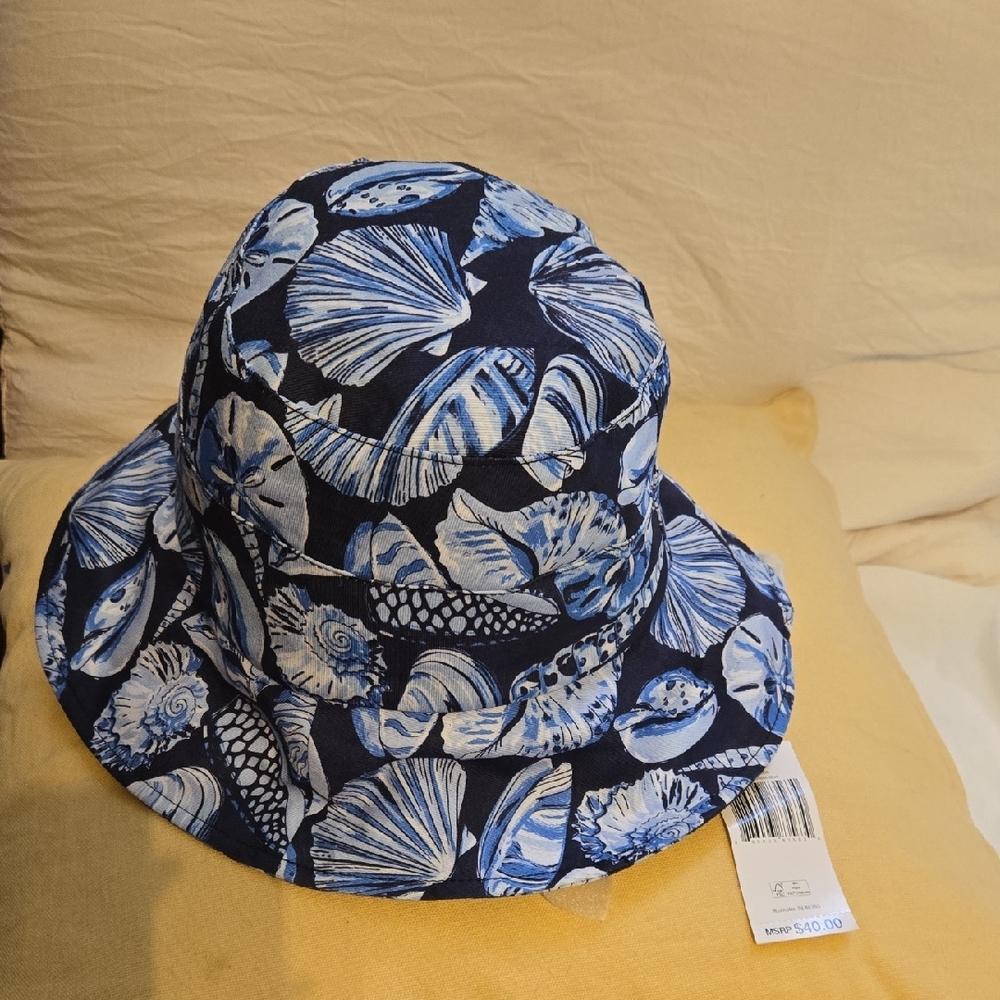 Vera Bradley Navy Blue and White Shell Print Bucket Hat